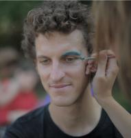 Portrait de contact@audeladesmots.fr